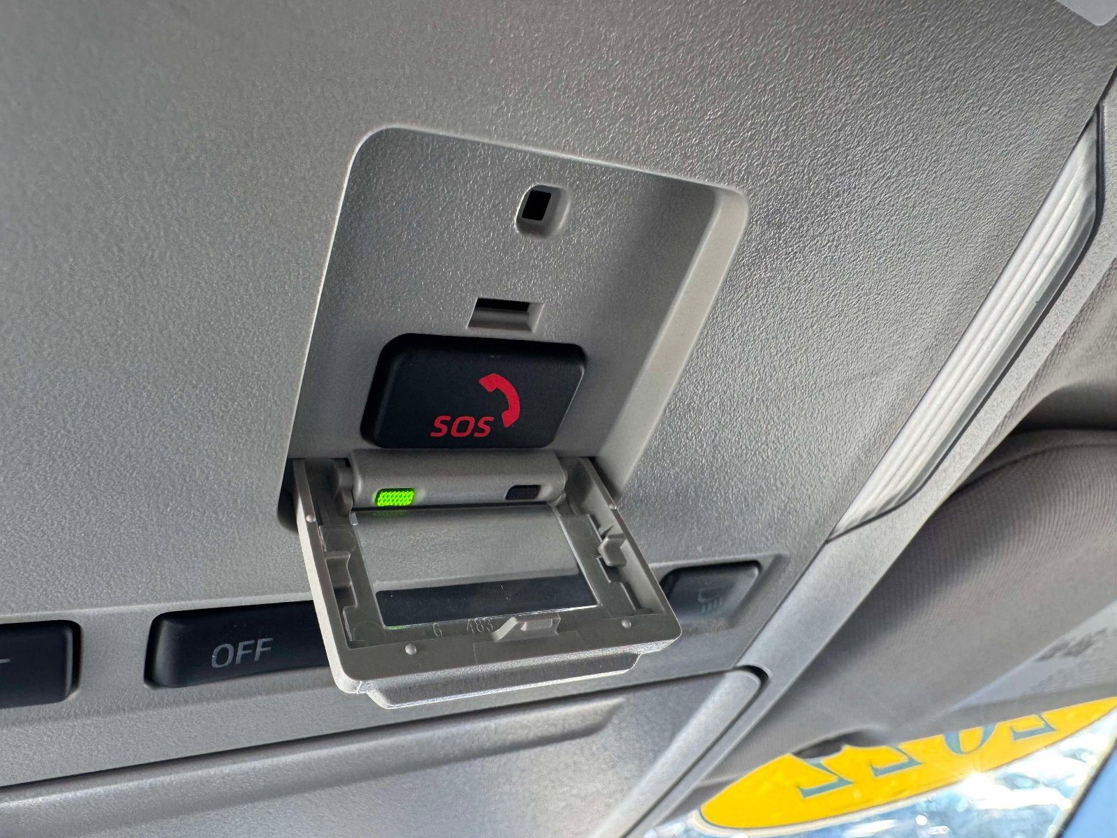 Used 2022 Toyota Highlander LE image 32