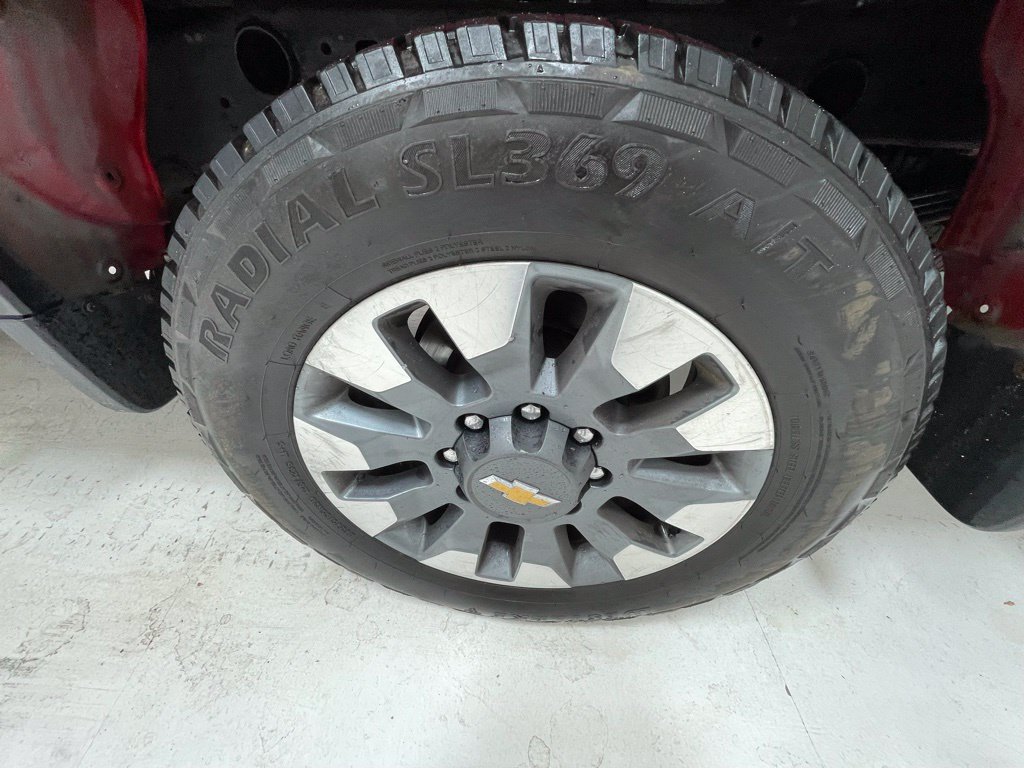 Used 2023 Chevrolet Silverado 2500 Custom w/ Custom Value Package AWD/4WD image 9