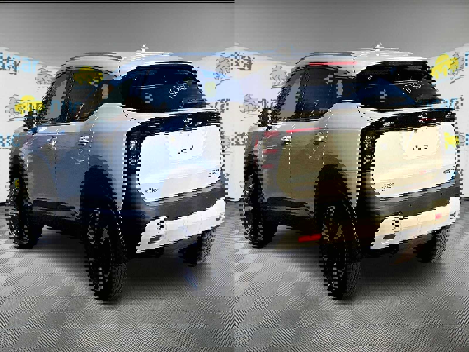 New 2025 Nissan Kicks SR image 4