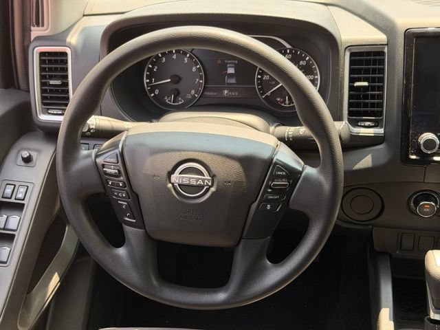 Used 2022 Nissan Frontier SV w/ Technology Package RWD image 17