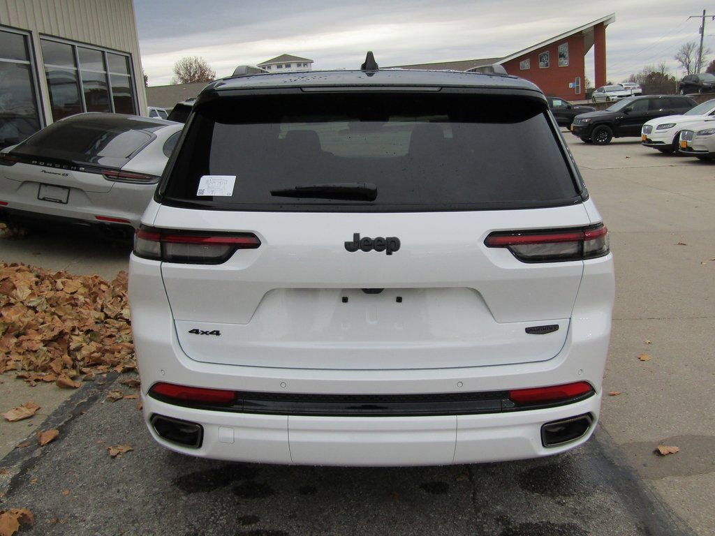 New 2025 Jeep Grand Cherokee L Summit w/ Obsidian Package image 4