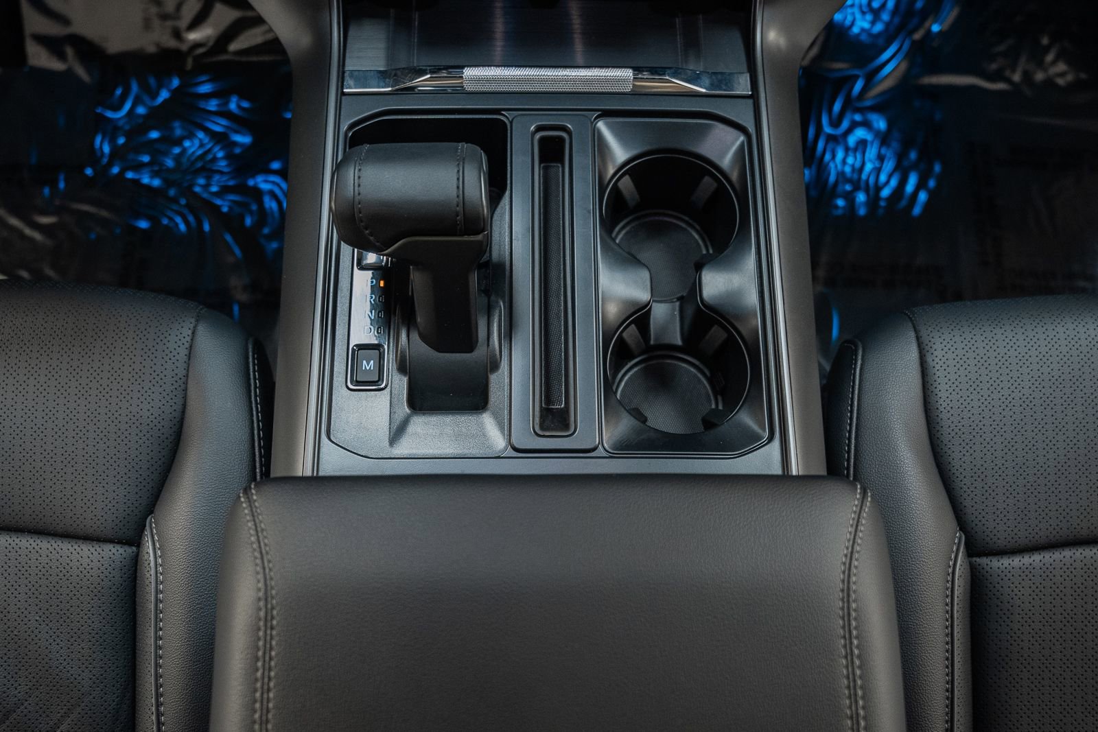 Used 2024 Ford F150 Lariat w/ Equipment Group 502A High image 34