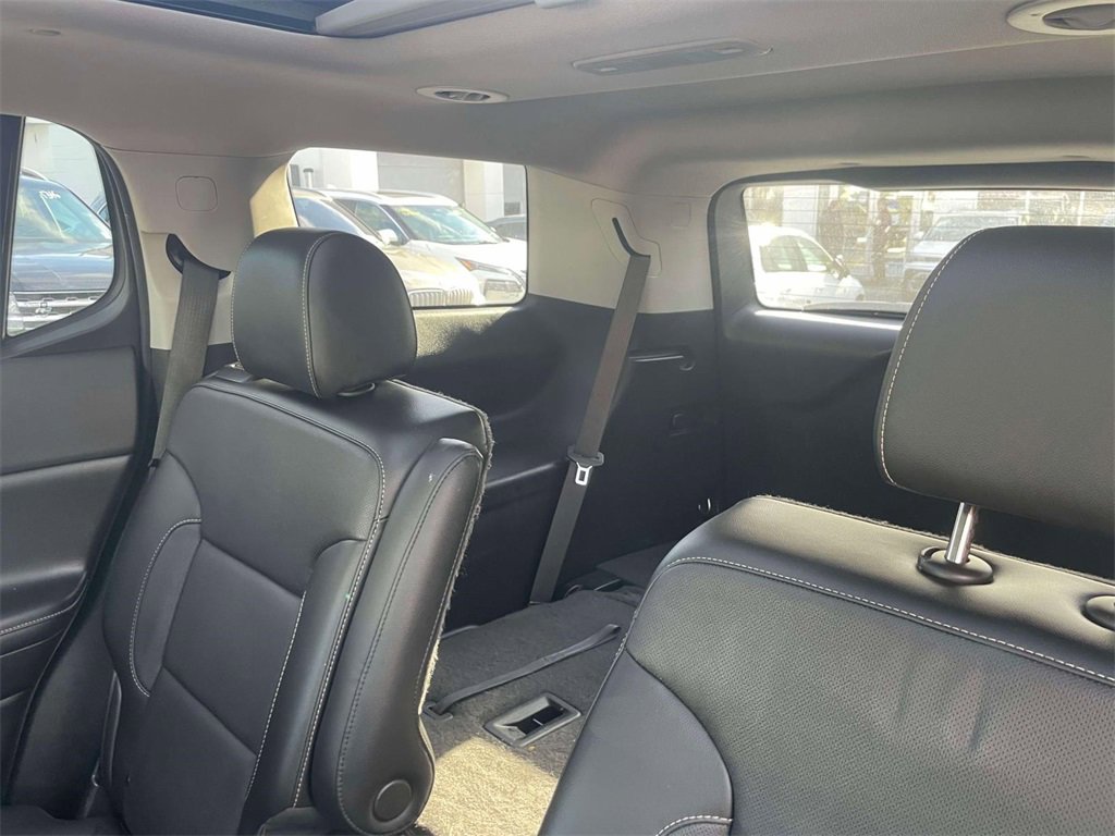 Used 2020 GMC Acadia SLT image 13