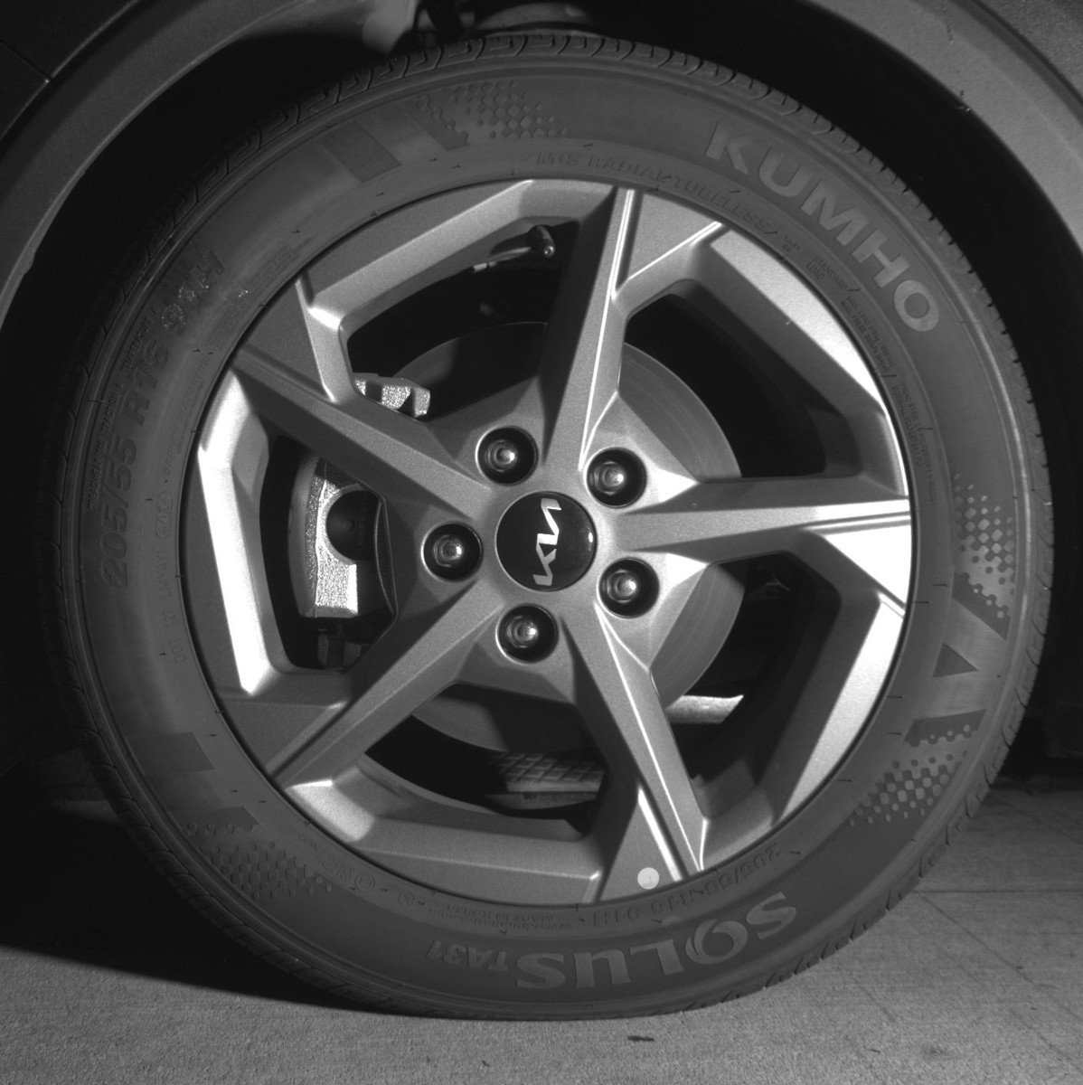 Used 2025 Kia K4 LXS image 12