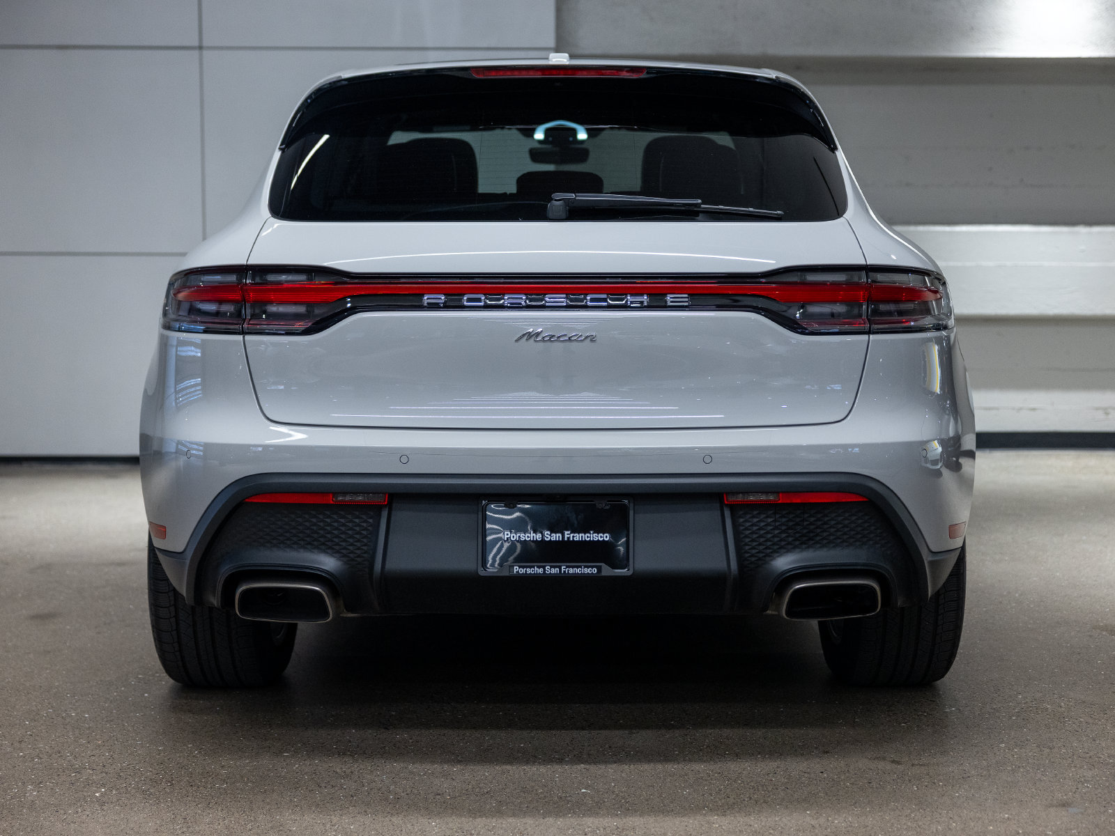 Certified 2026 Porsche Macan AWD/4WD image 7