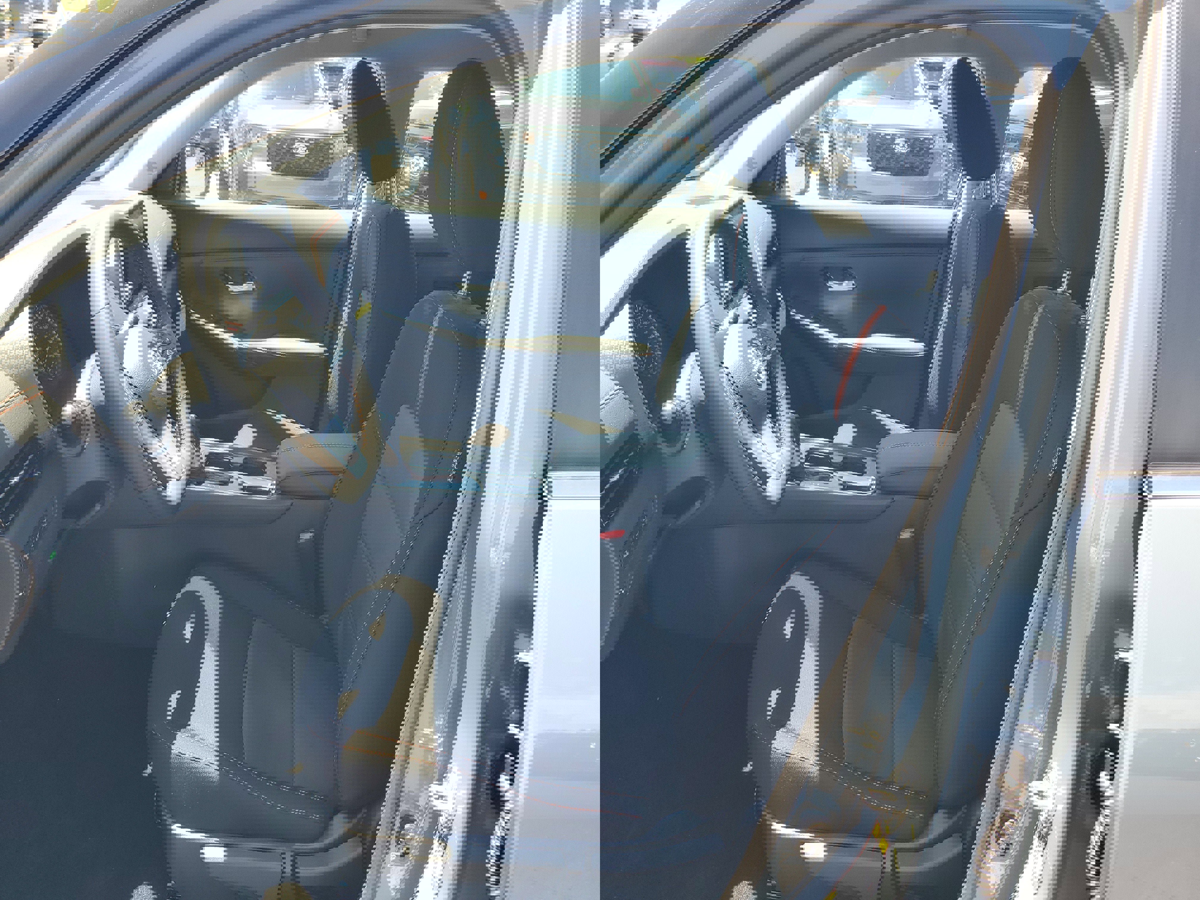 New 2025 Nissan Sentra SR w/ Midnight Edition image 10