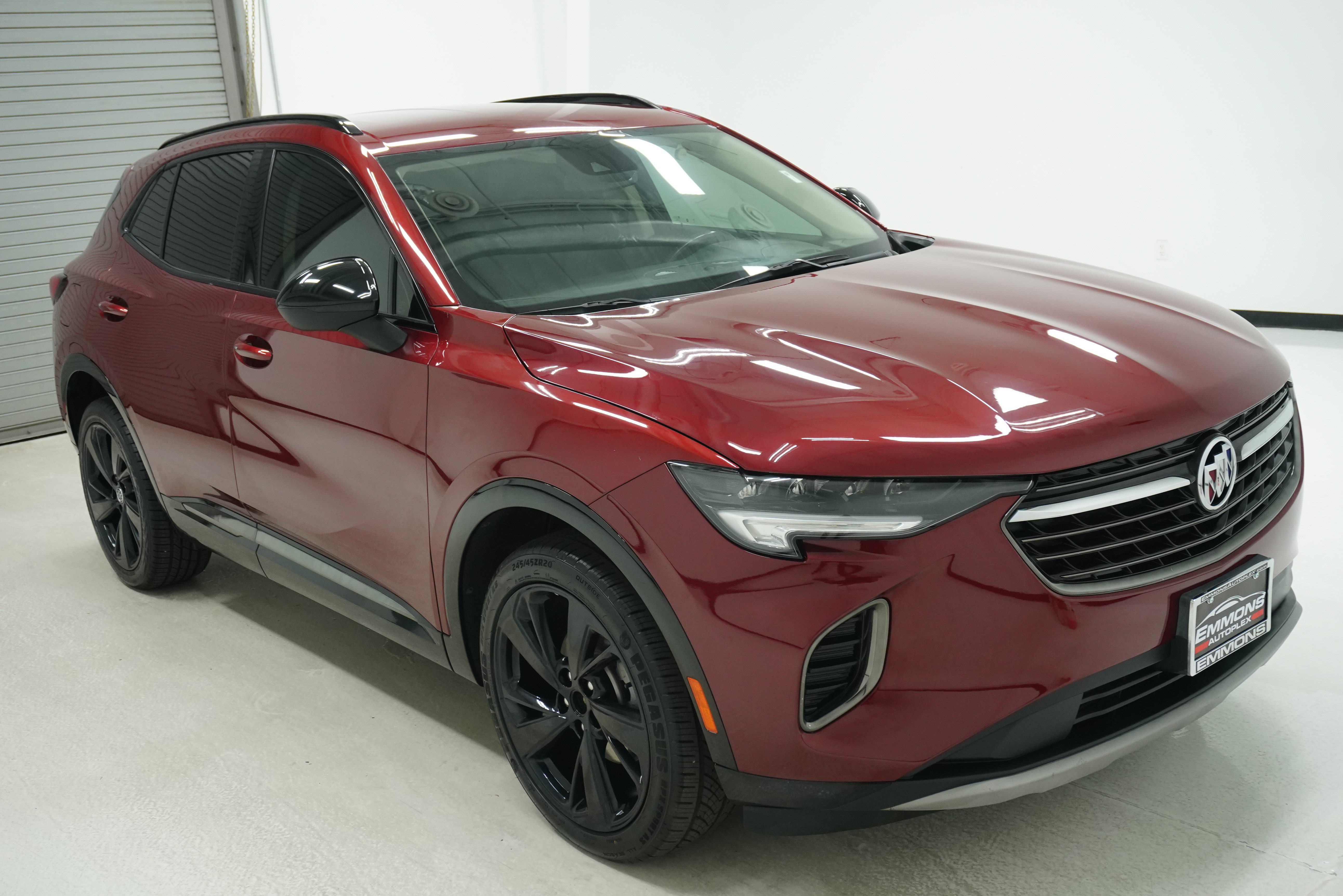 Used 2022 Buick Envision Essence w/ Sport Touring Package FWD image 3