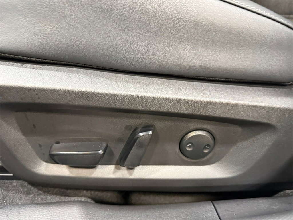 New 2026 Mitsubishi Outlander SE image 13