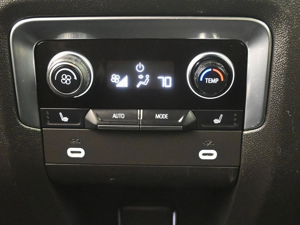 Used 2023 Chevrolet Tahoe Premier image 18