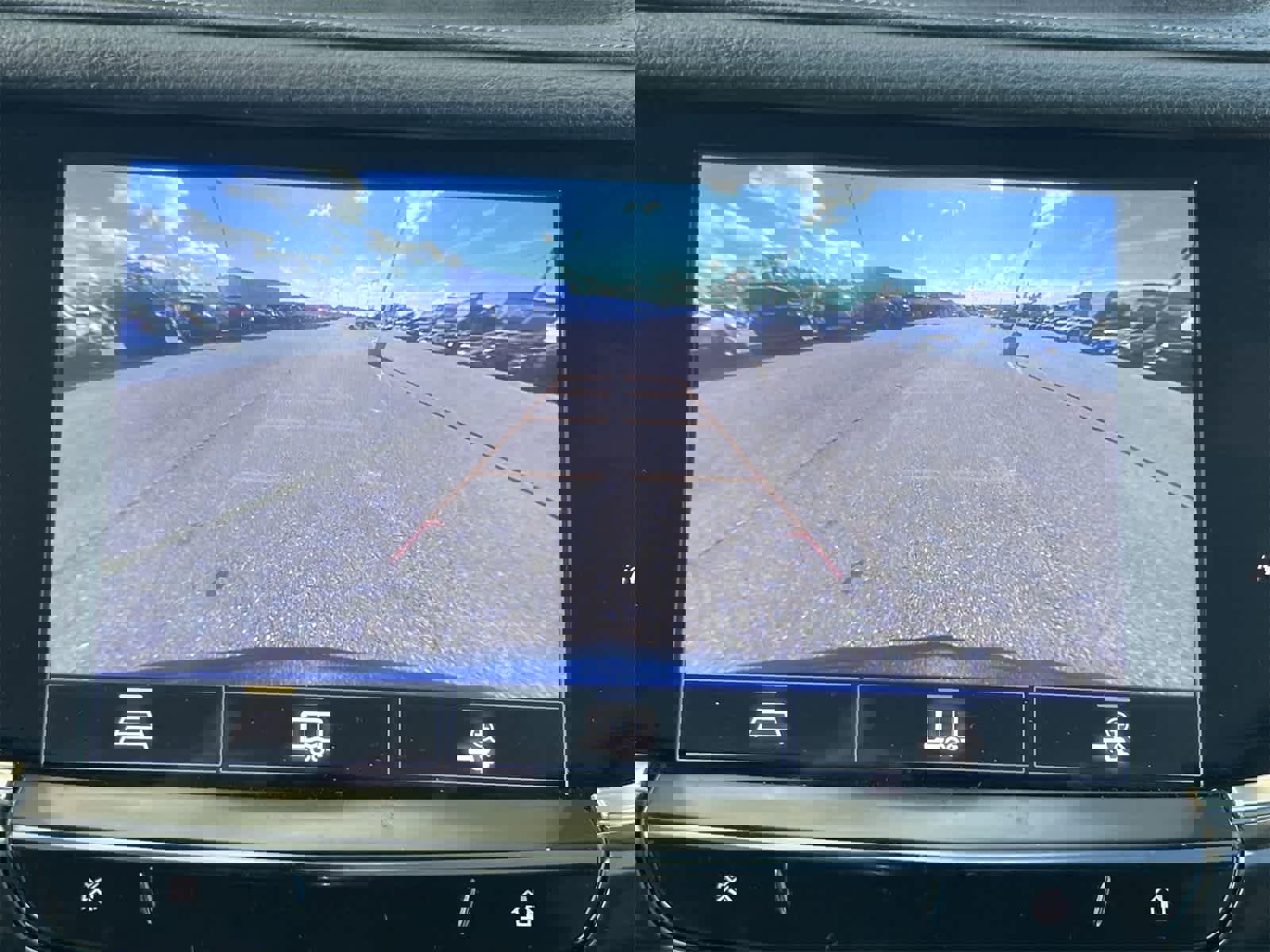 Used 2022 Cadillac XT6 Premium Luxury image 30