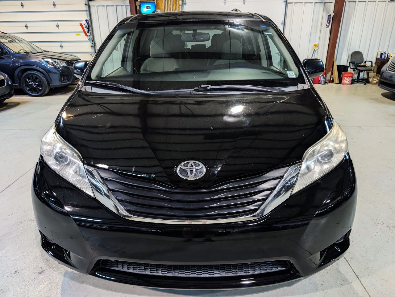Used 2015 Toyota Sienna LE FWD image 11
