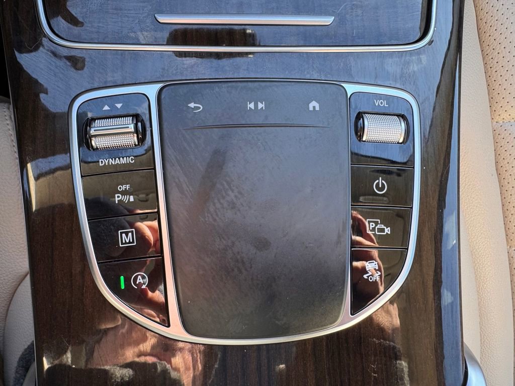 Used 2022 Mercedes-Benz GLC 300 image 19