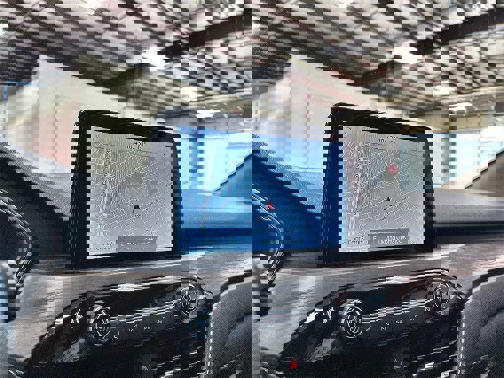 Used 2020 Ford Escape Titanium w/ Titanium Premium Package 2.0 image 32