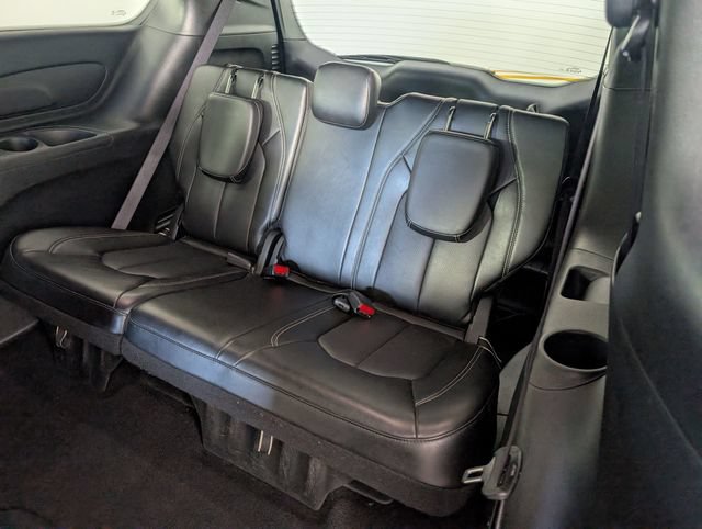 Used 2025 Chrysler Pacifica Select FWD image 24