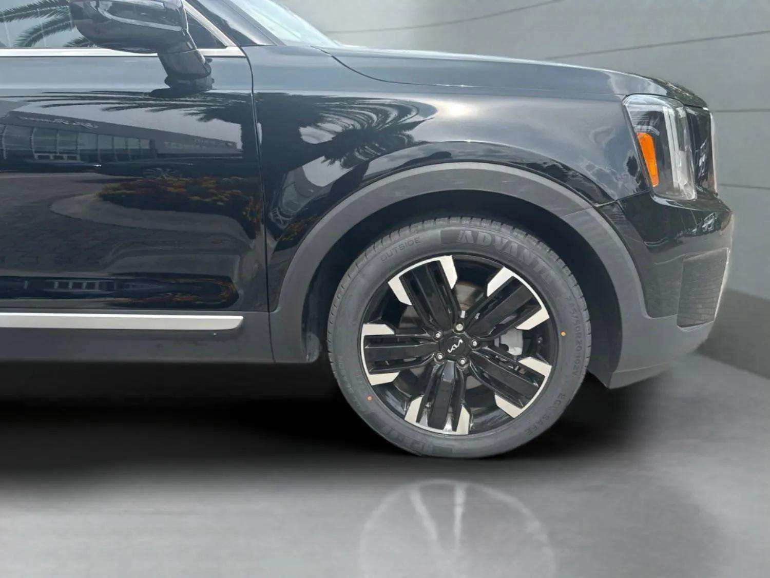 Used 2024 Kia Telluride SX Prestige AWD/4WD image 5