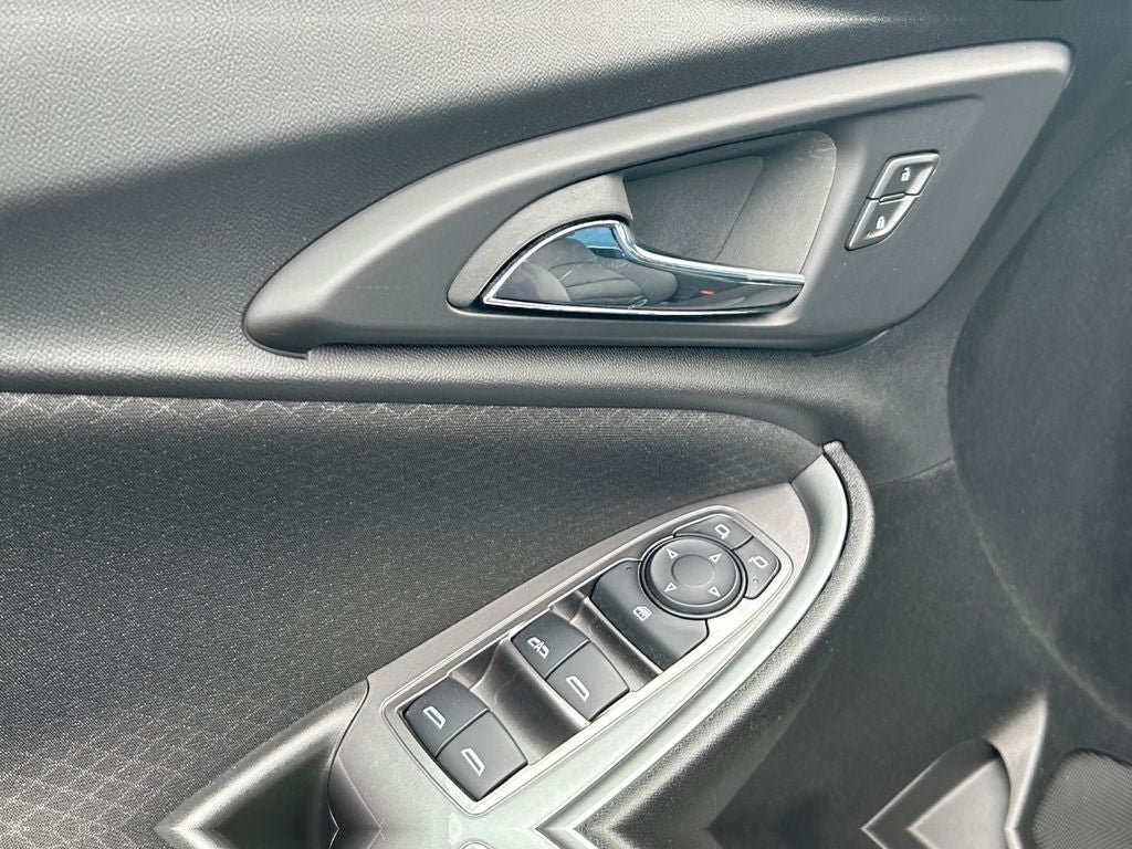 Used 2023 Chevrolet Malibu LT FWD image 21