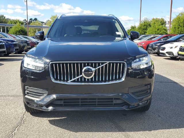 Used 2021 Volvo XC90 T5 Momentum w/ Climate Package FWD image 2