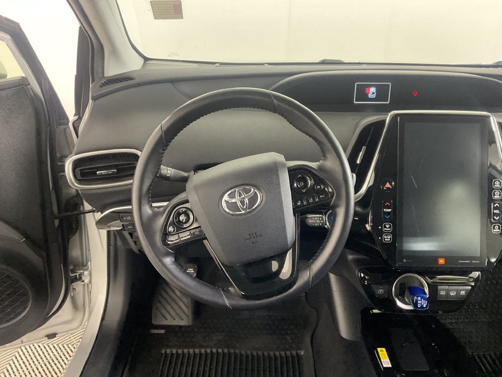 Certified 2022 Toyota Prius Prime Limited FWD image 11