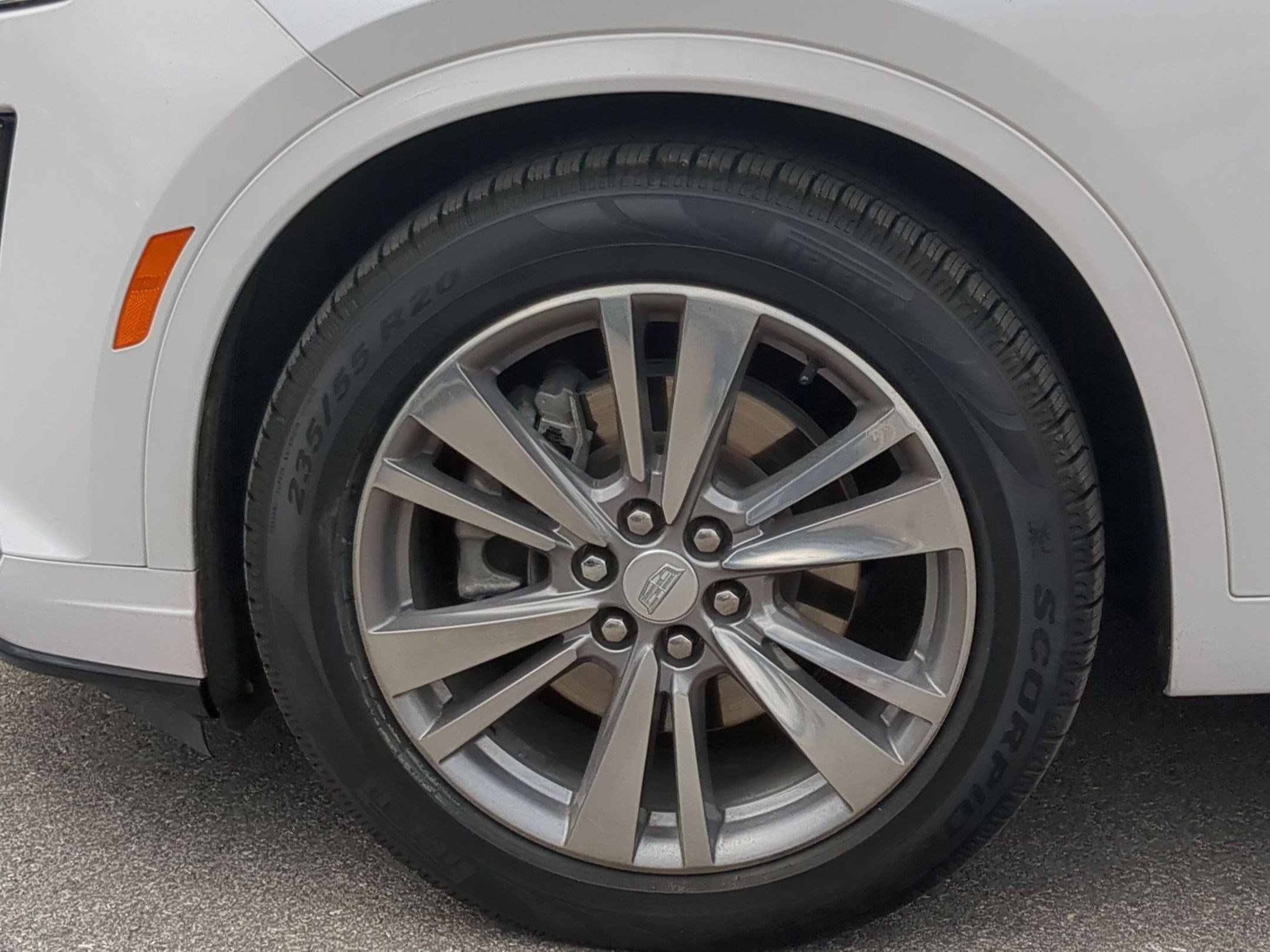 Used 2021 Cadillac XT6 Premium Luxury image 9