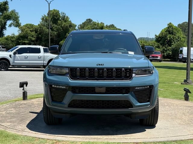 New 2026 Jeep Grand Cherokee L Summit AWD/4WD image 2