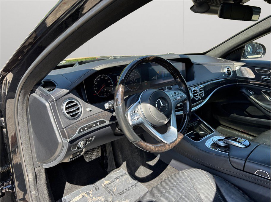 Used 2019 Mercedes-Benz S 560 4MATIC Sedan image 6