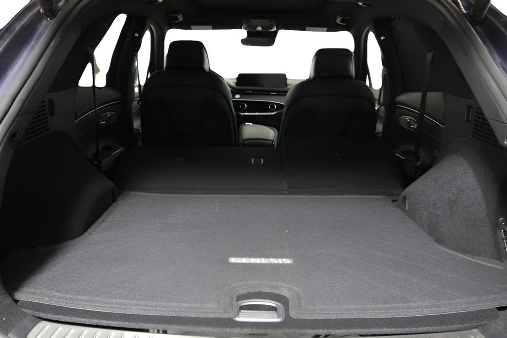 Used 2024 Genesis GV70 2.5T w/ Sport Prestige Package image 32