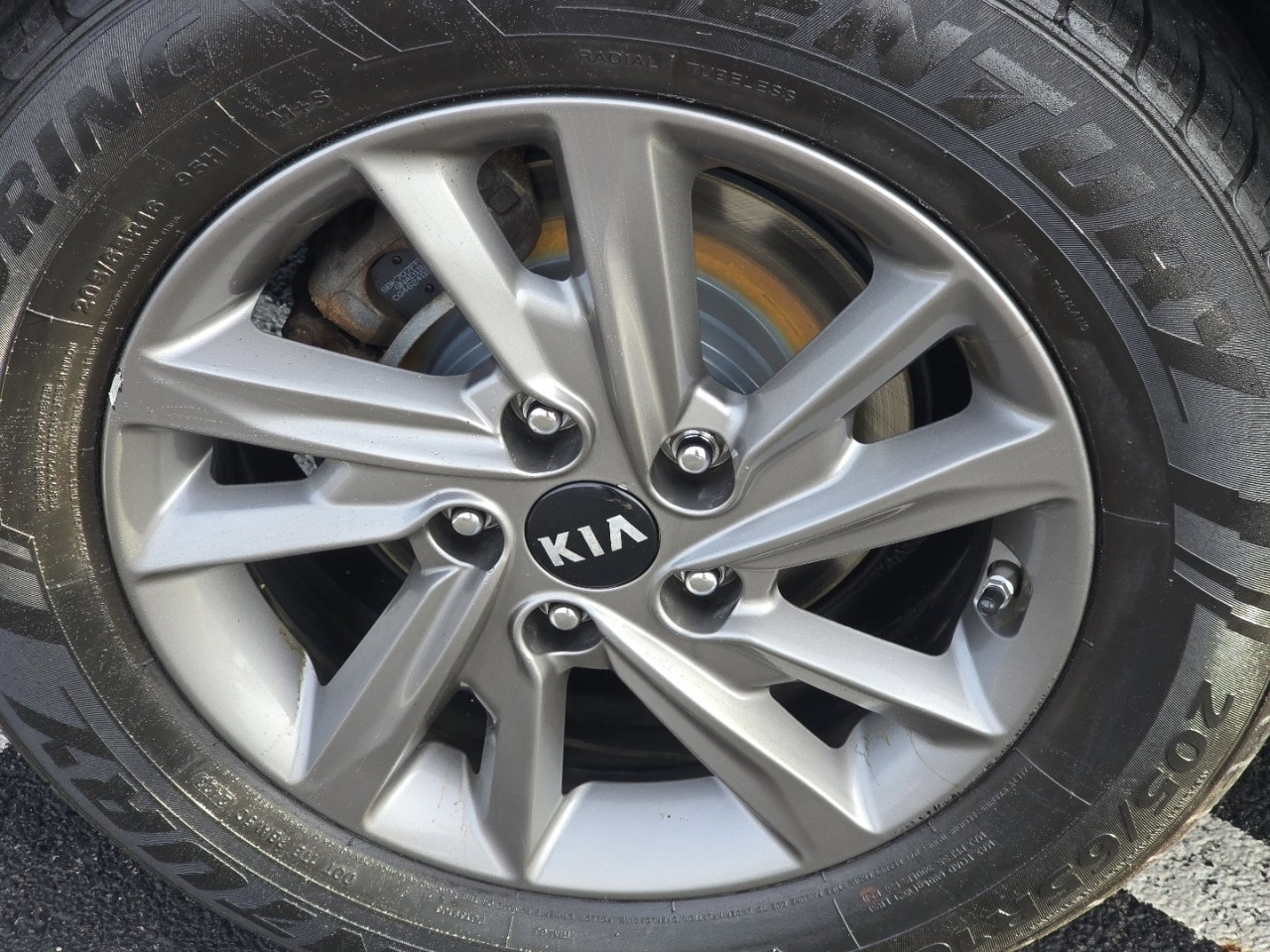 Used 2020 Kia Optima LX image 9