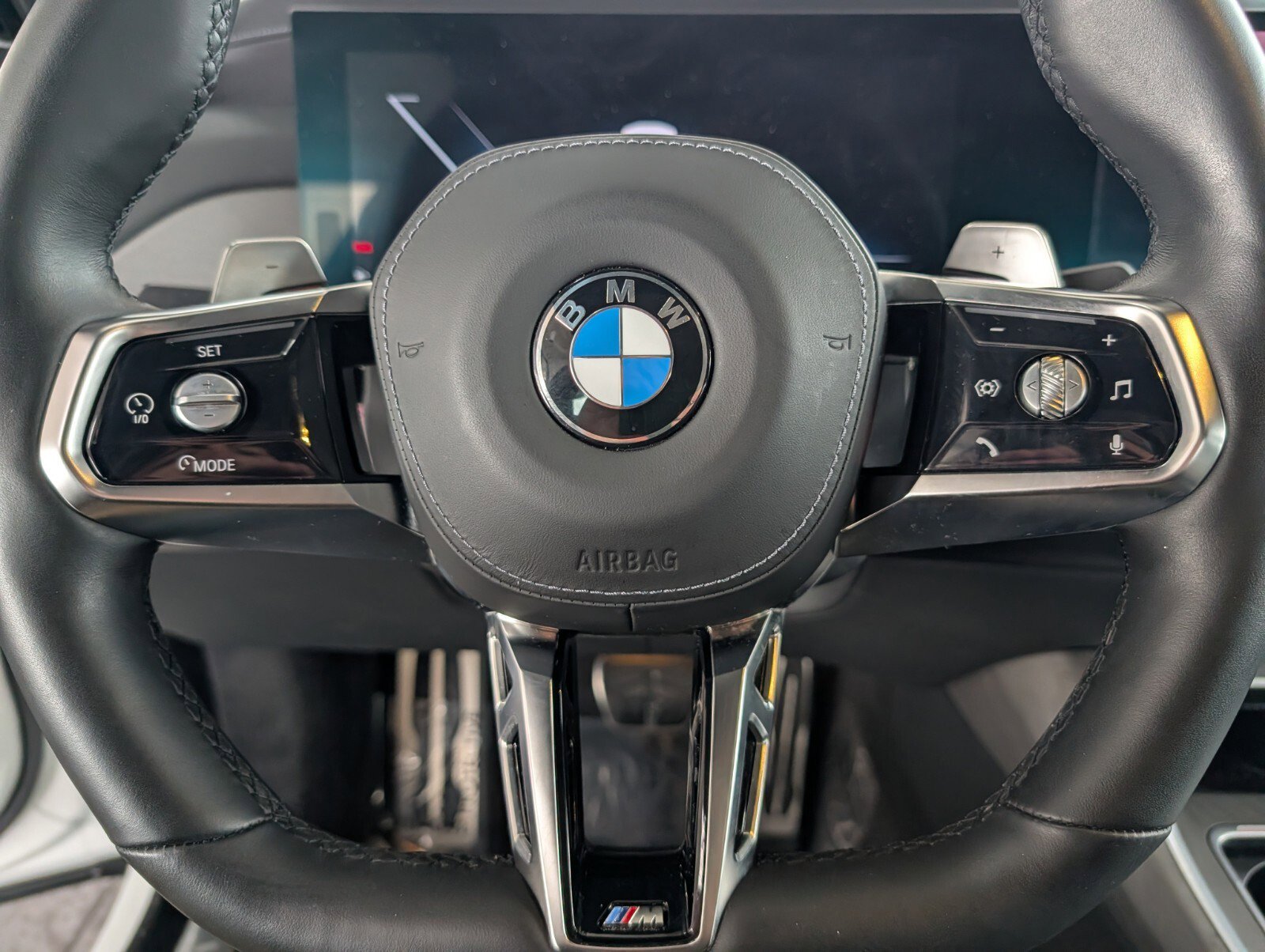 Certified 2024 BMW 760i xDrive image 17