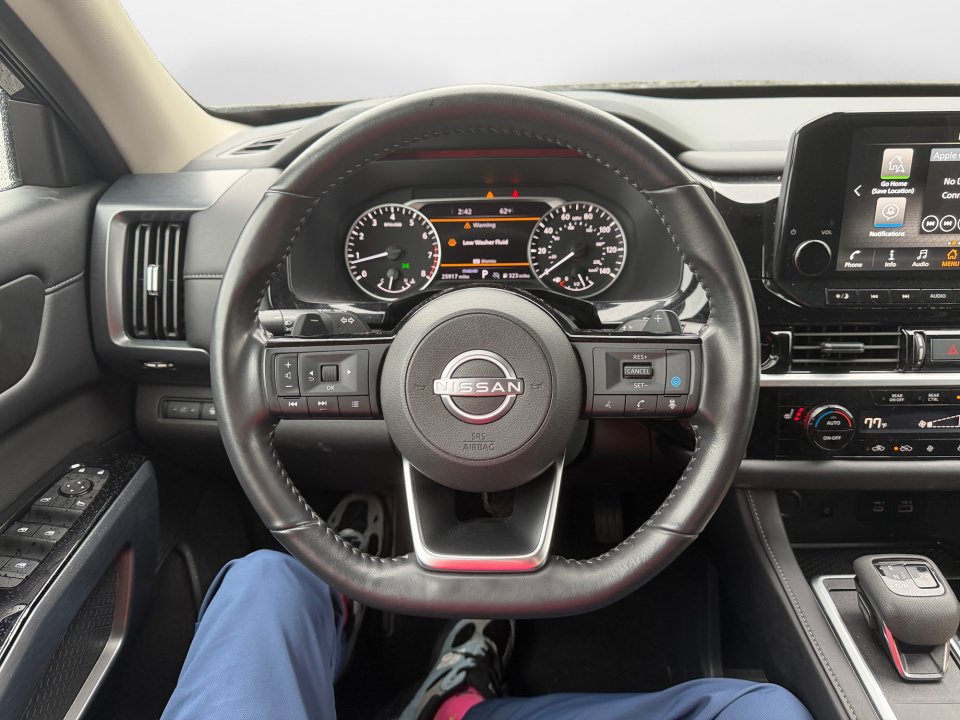 Used 2025 Nissan Pathfinder SL w/ Cargo Package FWD image 10