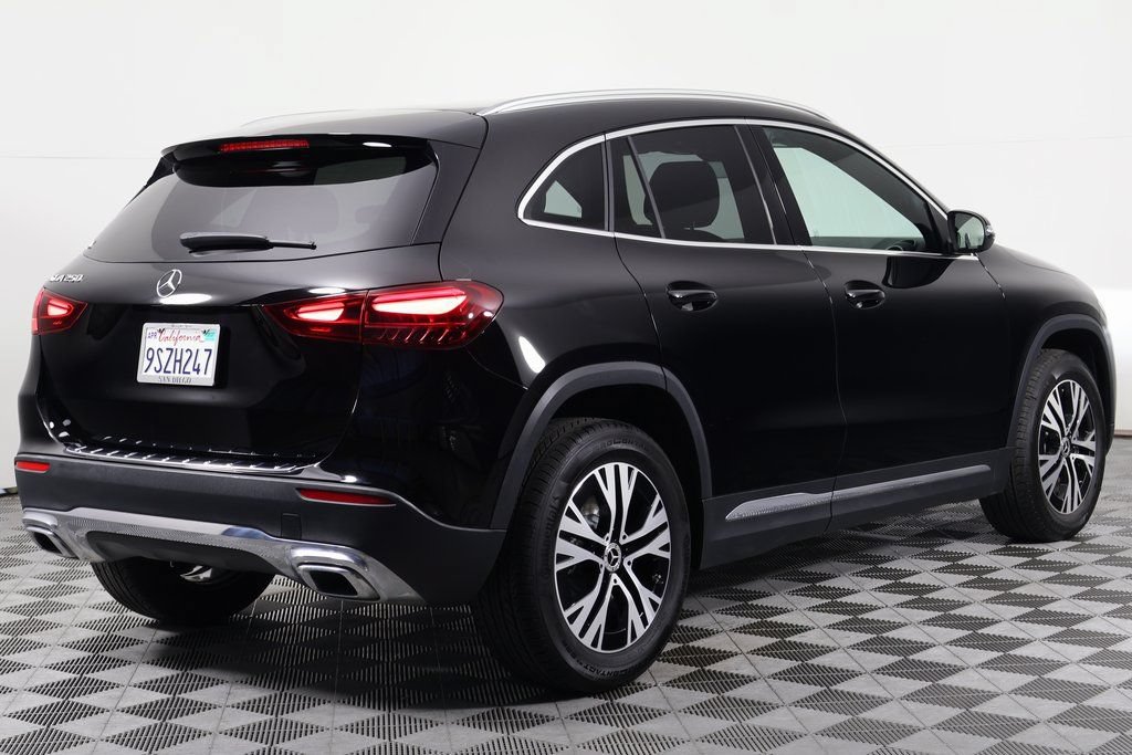 Used 2025 Mercedes-Benz GLA 250 image 4
