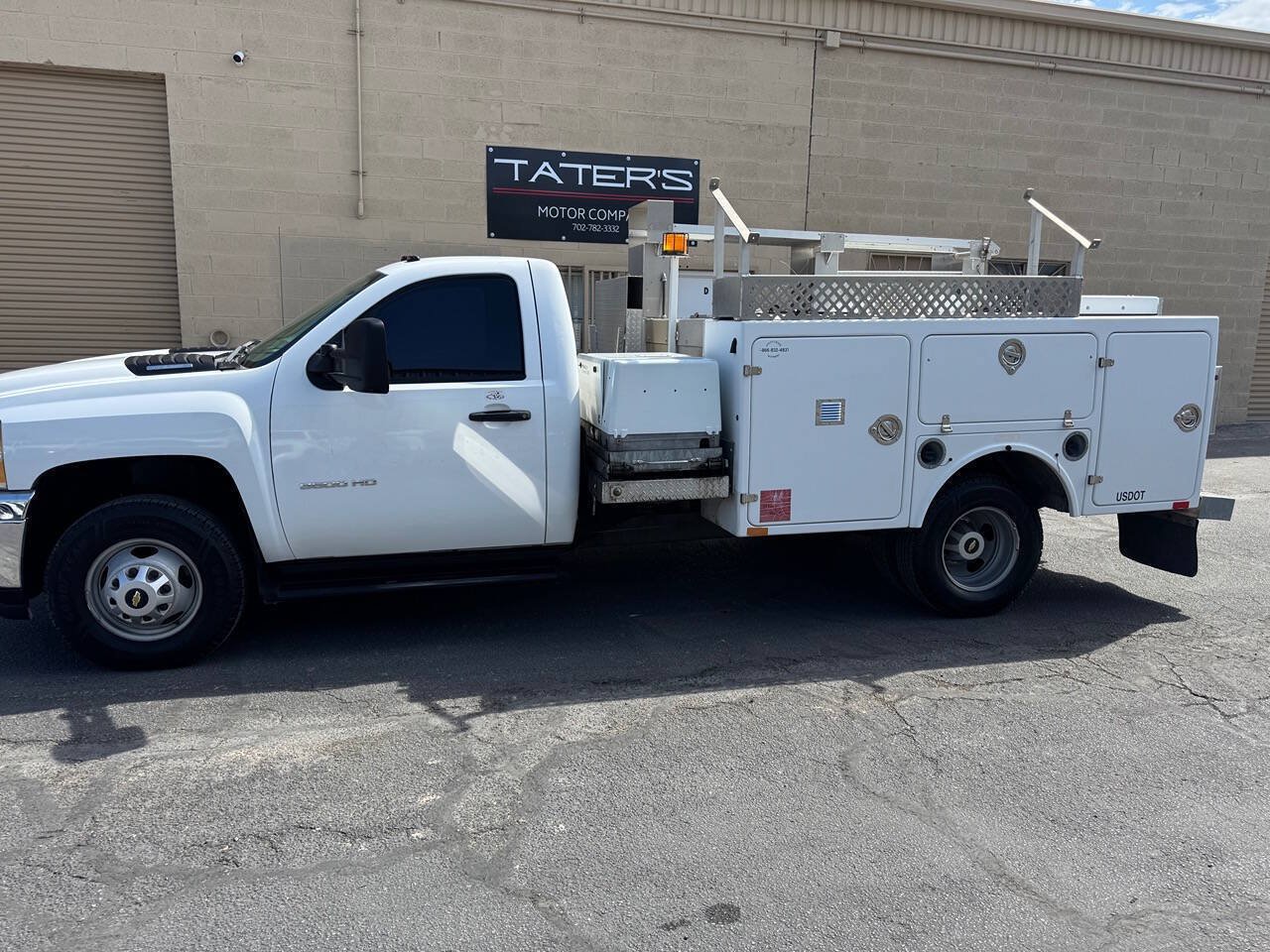 Used 2013 Chevrolet Silverado 3500 W/T RWD image 5