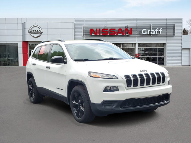 Used 2017 Jeep Cherokee Sport w/ Cold Weather Group AWD/4WD image 2
