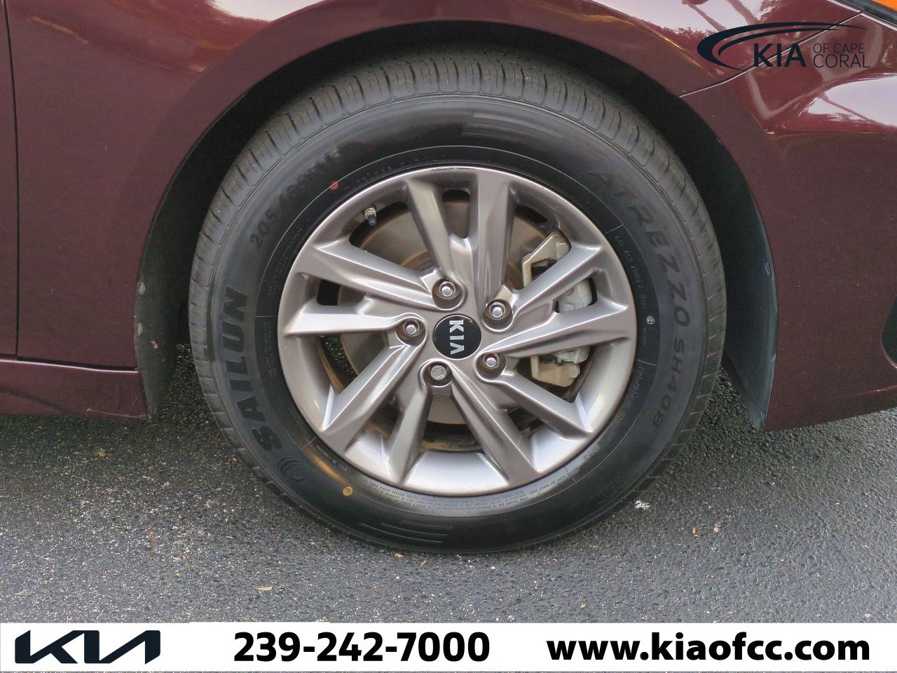 Certified 2020 Kia Optima LX image 11