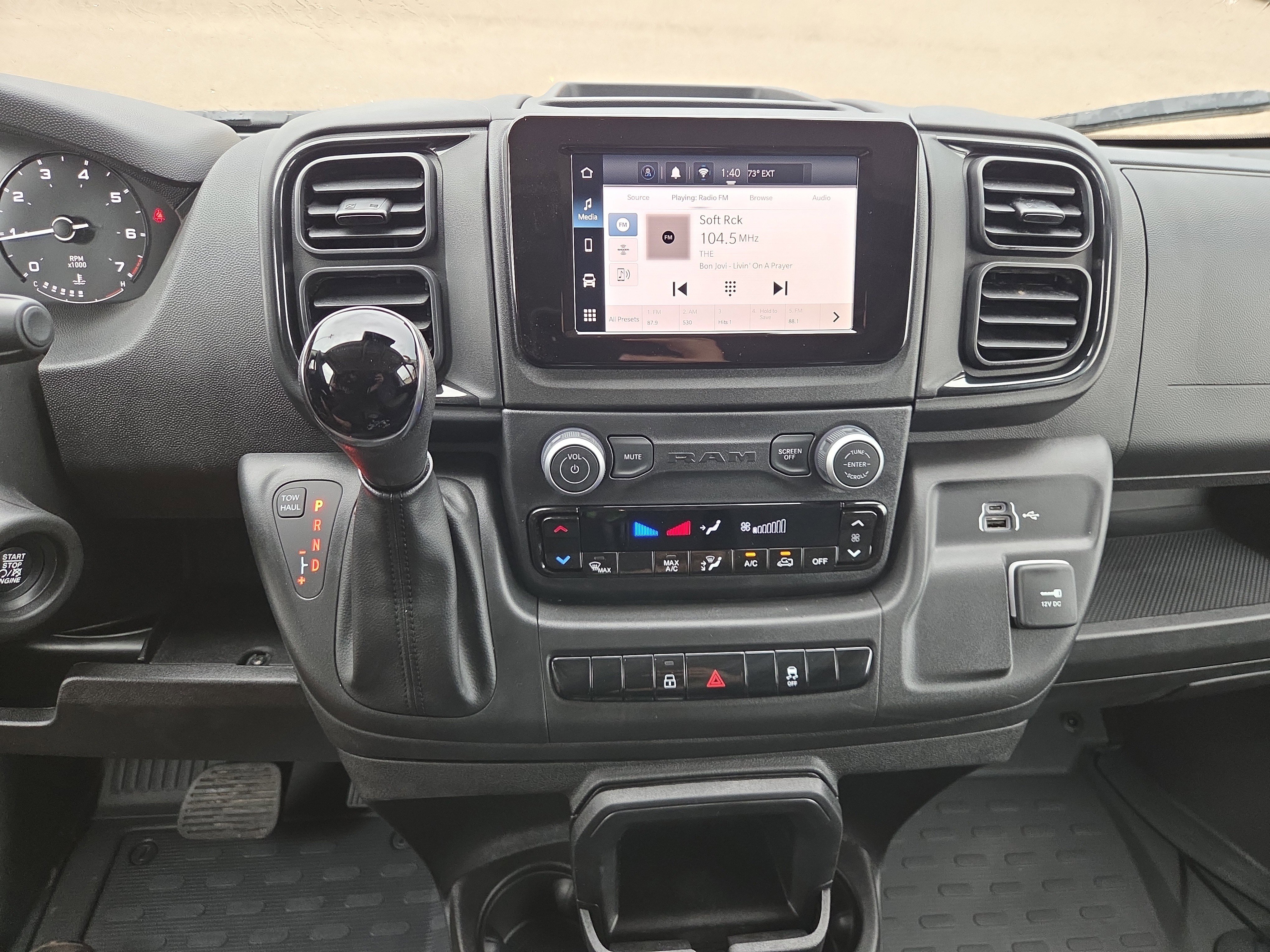 Used 2025 RAM ProMaster 2500 w/ Storage Group image 14