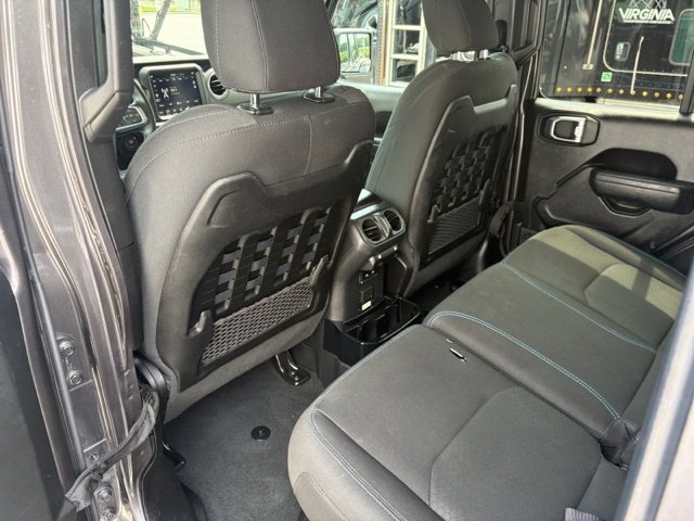 Used 2022 Jeep Wrangler Unlimited Rubicon 4xe AWD/4WD image 38