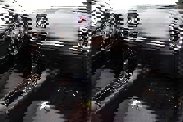 Used 2018 MAZDA MAZDA3 Sport image 23