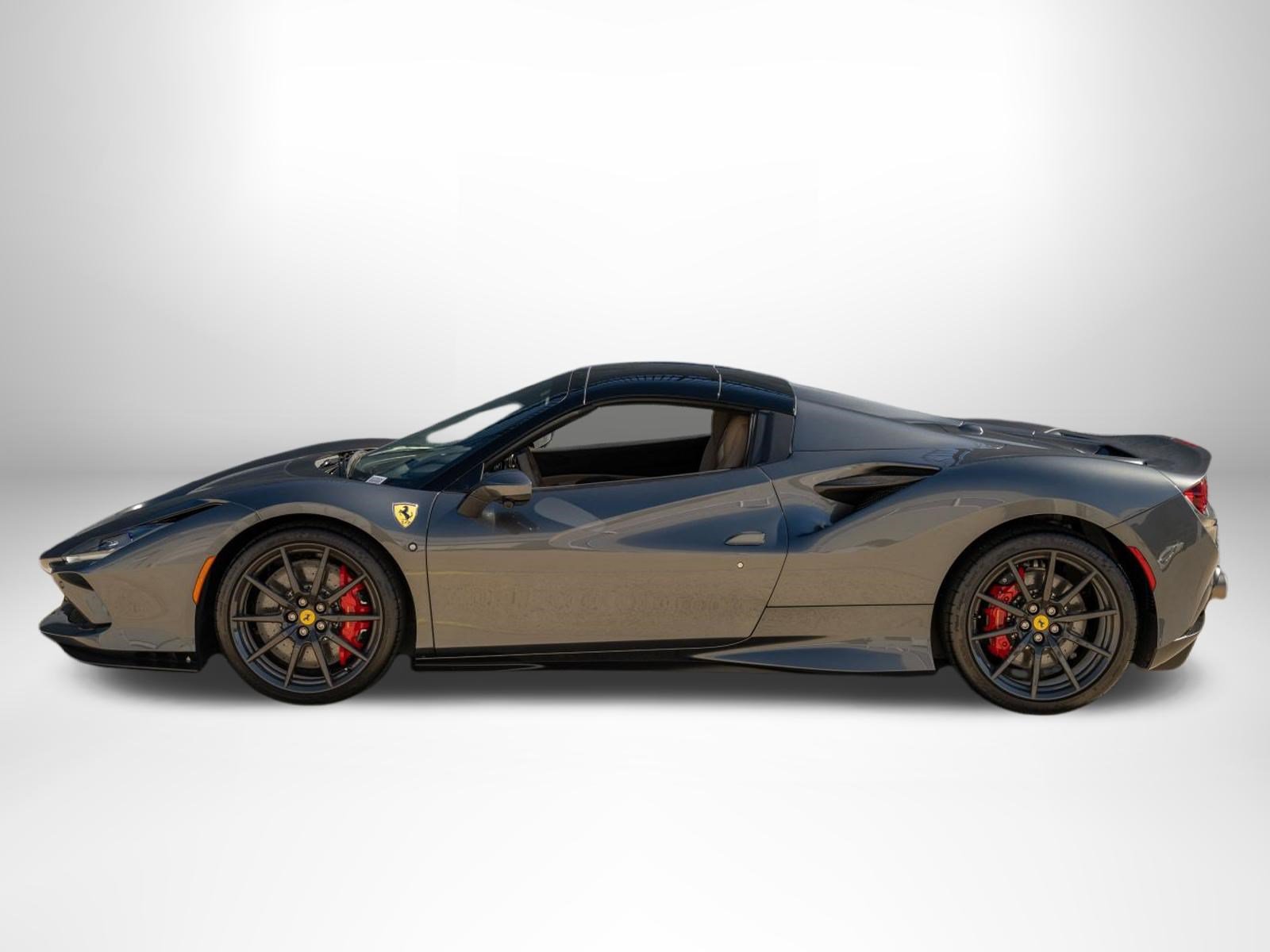 Used 2023 Ferrari F8 Tributo RWD image 4