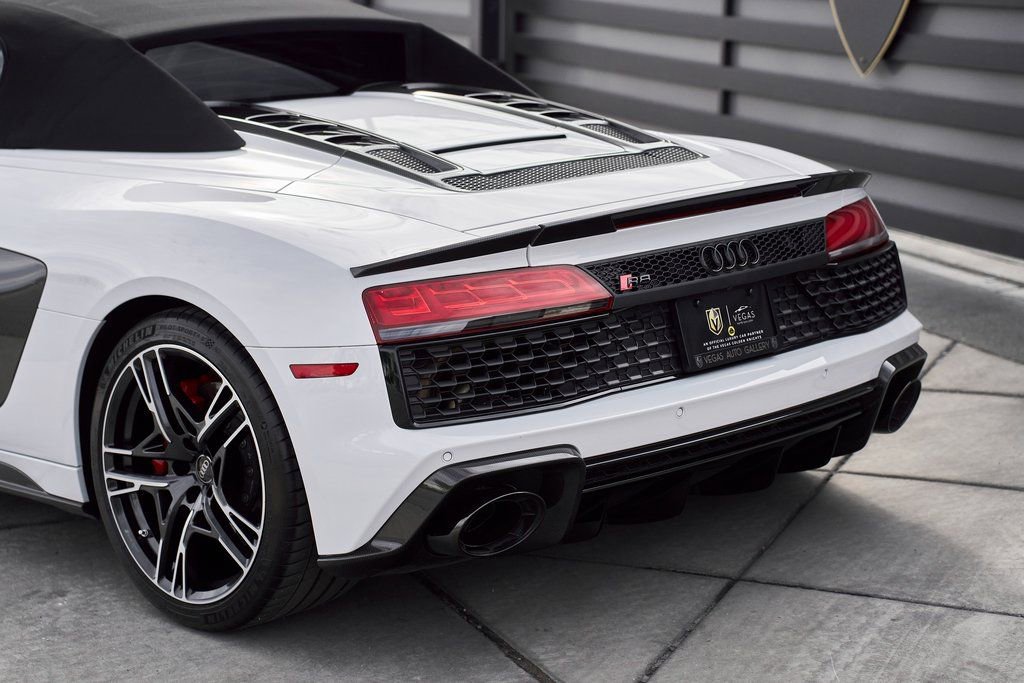 Used 2021 Audi R8 V10 performance image 14