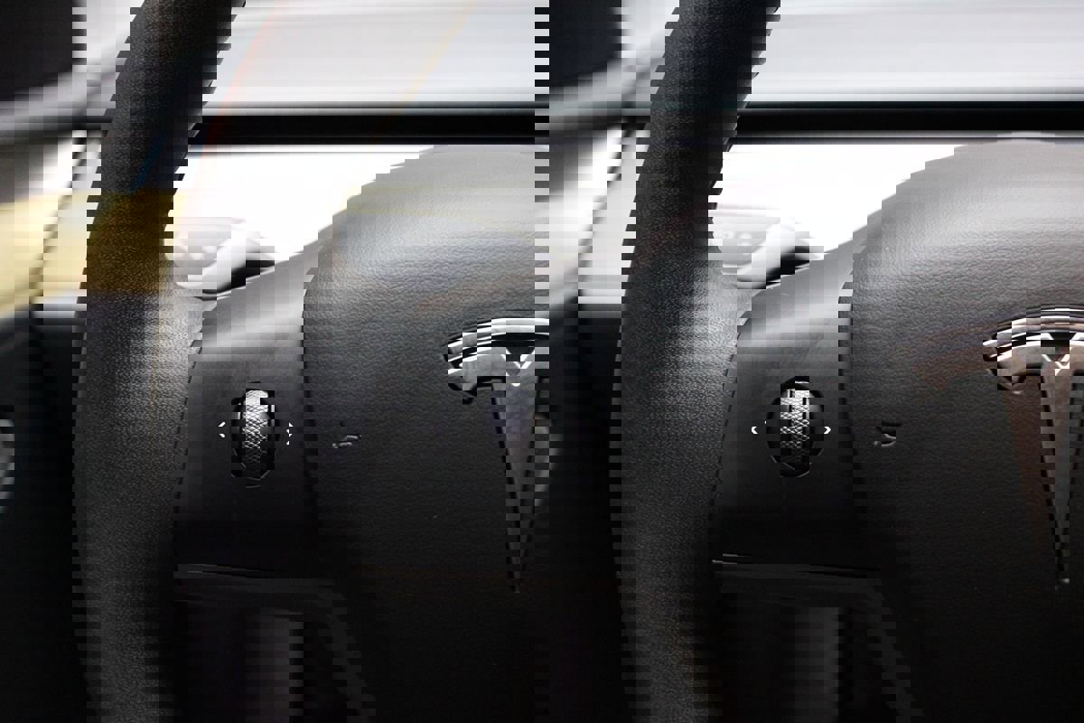 Used 2023 Tesla Model Y Performance image 34