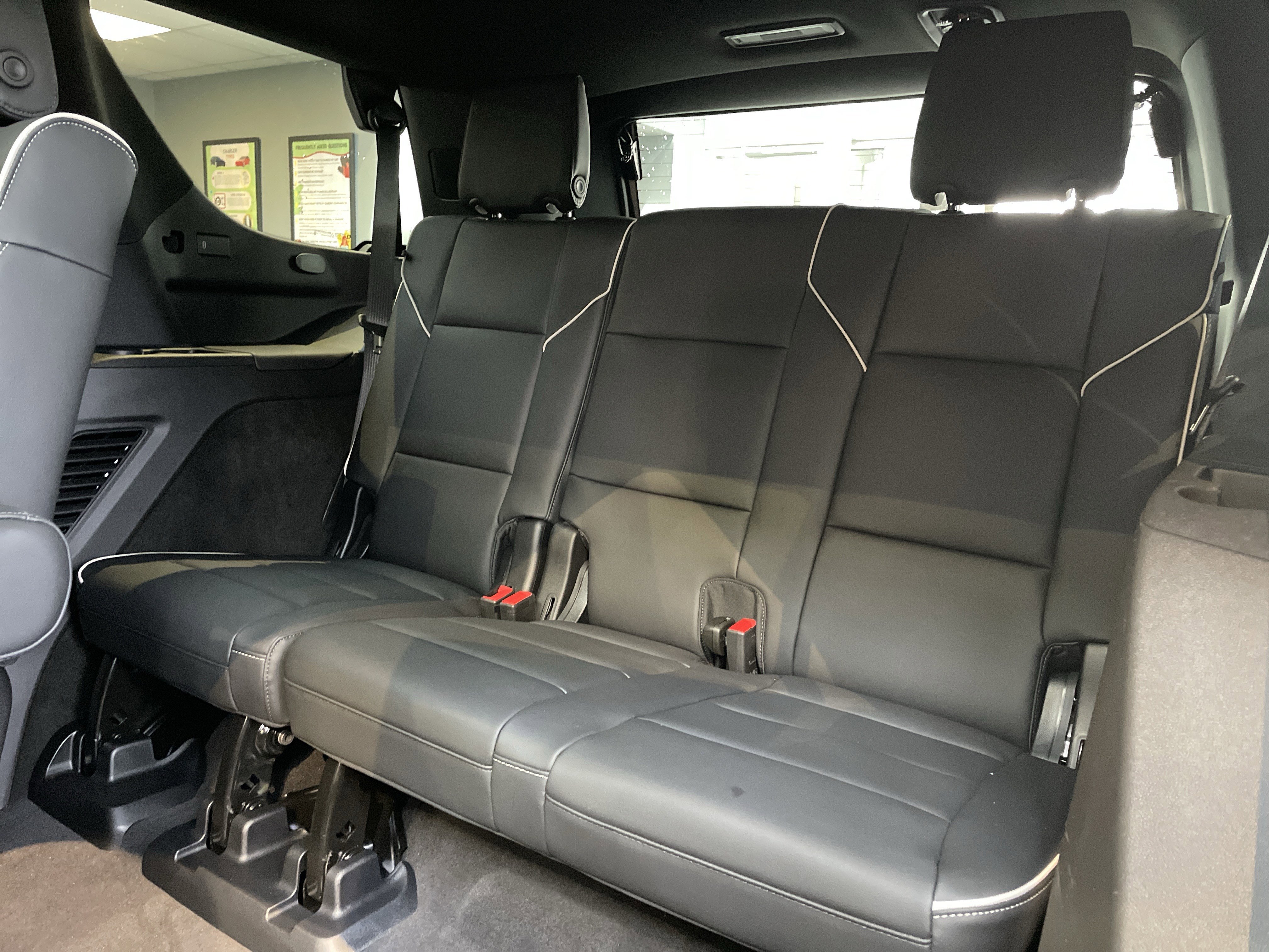 Used 2026 Cadillac Escalade Sport w/ LPO, ONYX Package image 21