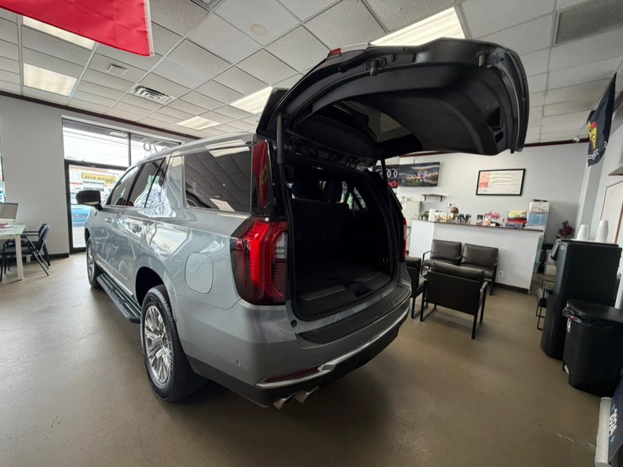 Used 2025 GMC Yukon Denali AWD/4WD image 19