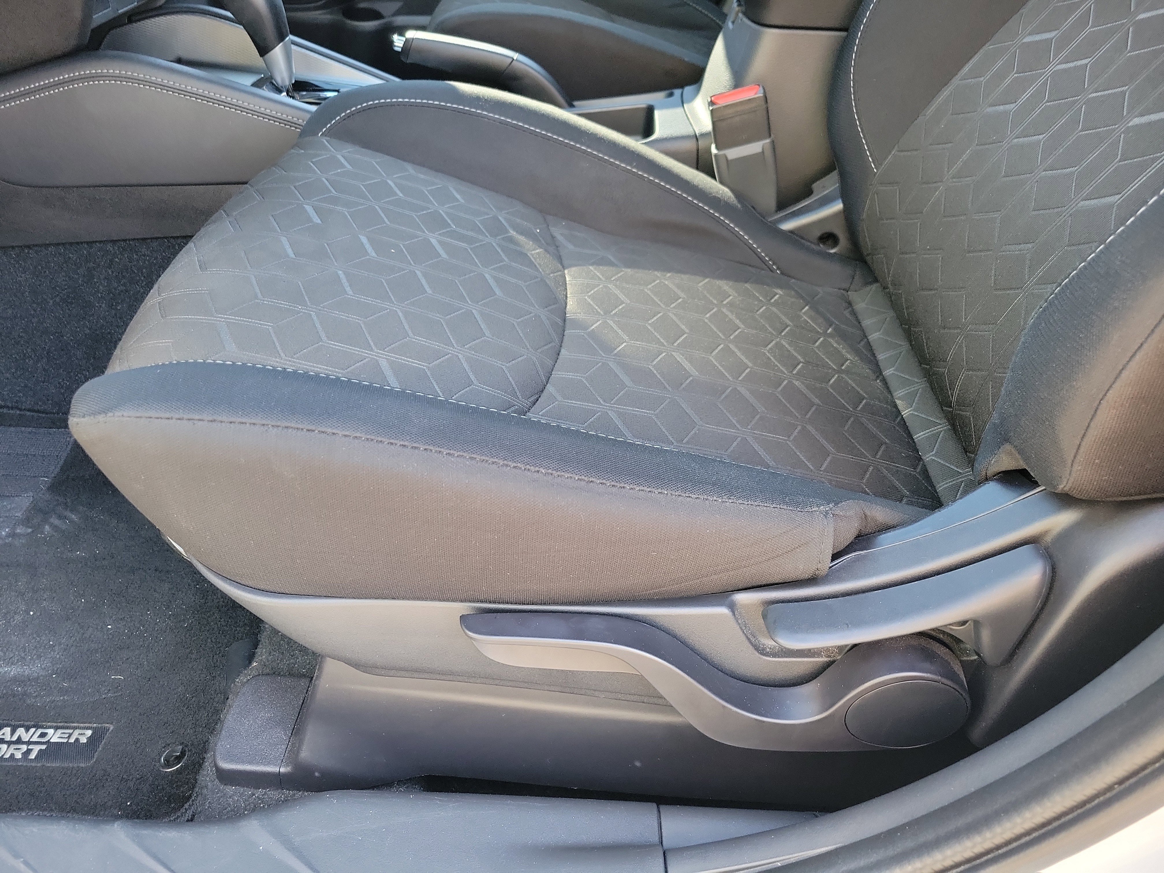 Used 2025 Mitsubishi Outlander Sport SE image 5