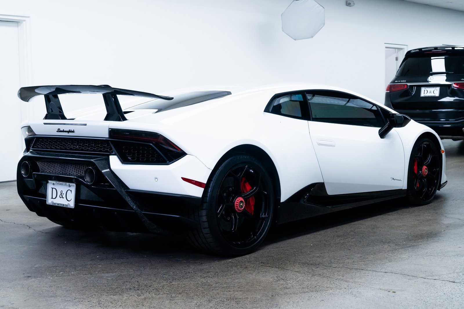 Used 2018 Lamborghini Huracan Performante image 6