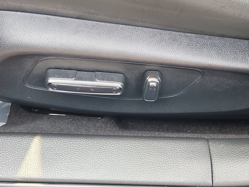 Certified 2024 Honda Civic Touring image 23