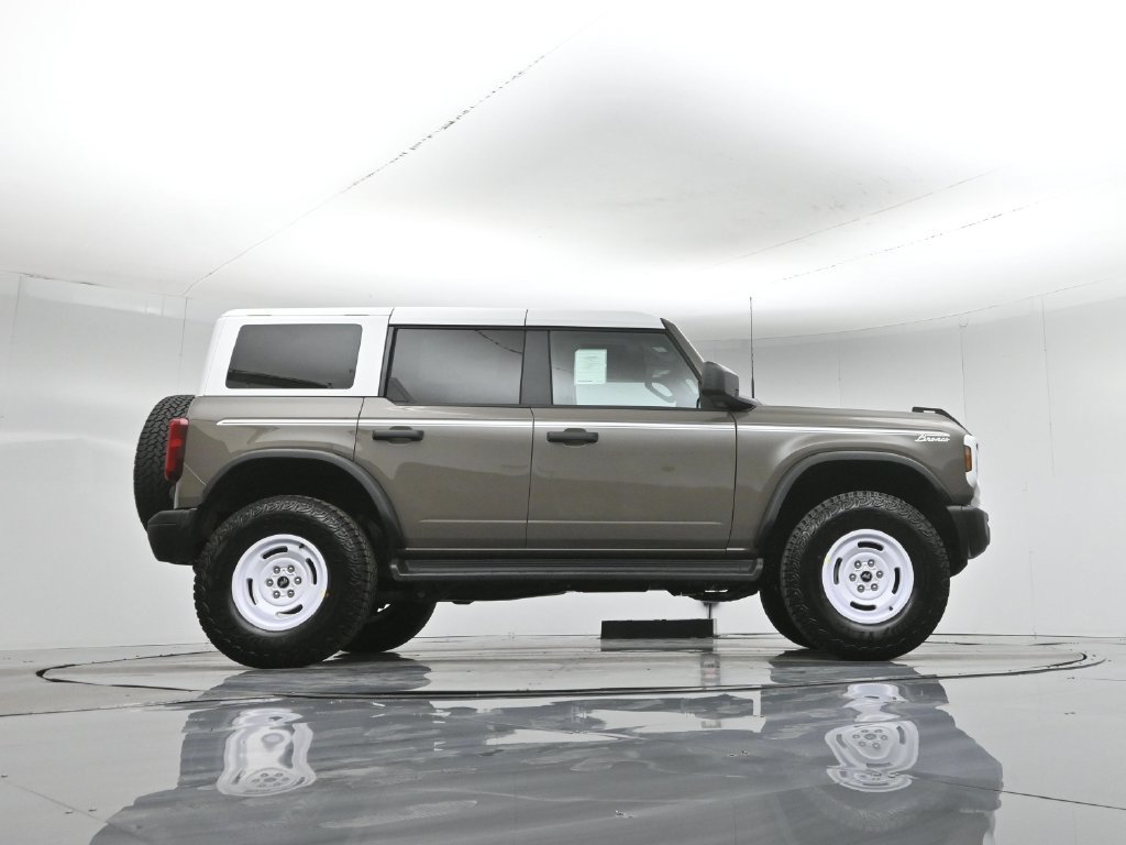 New 2026 Ford Bronco Heritage Edition AWD/4WD image 7