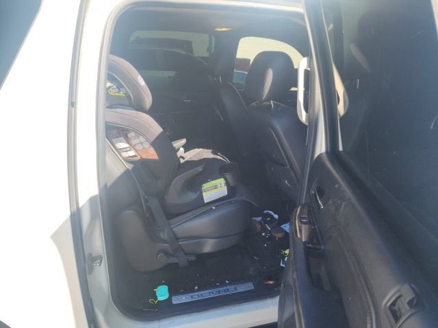 Used 2013 GMC Yukon XL Denali image 11