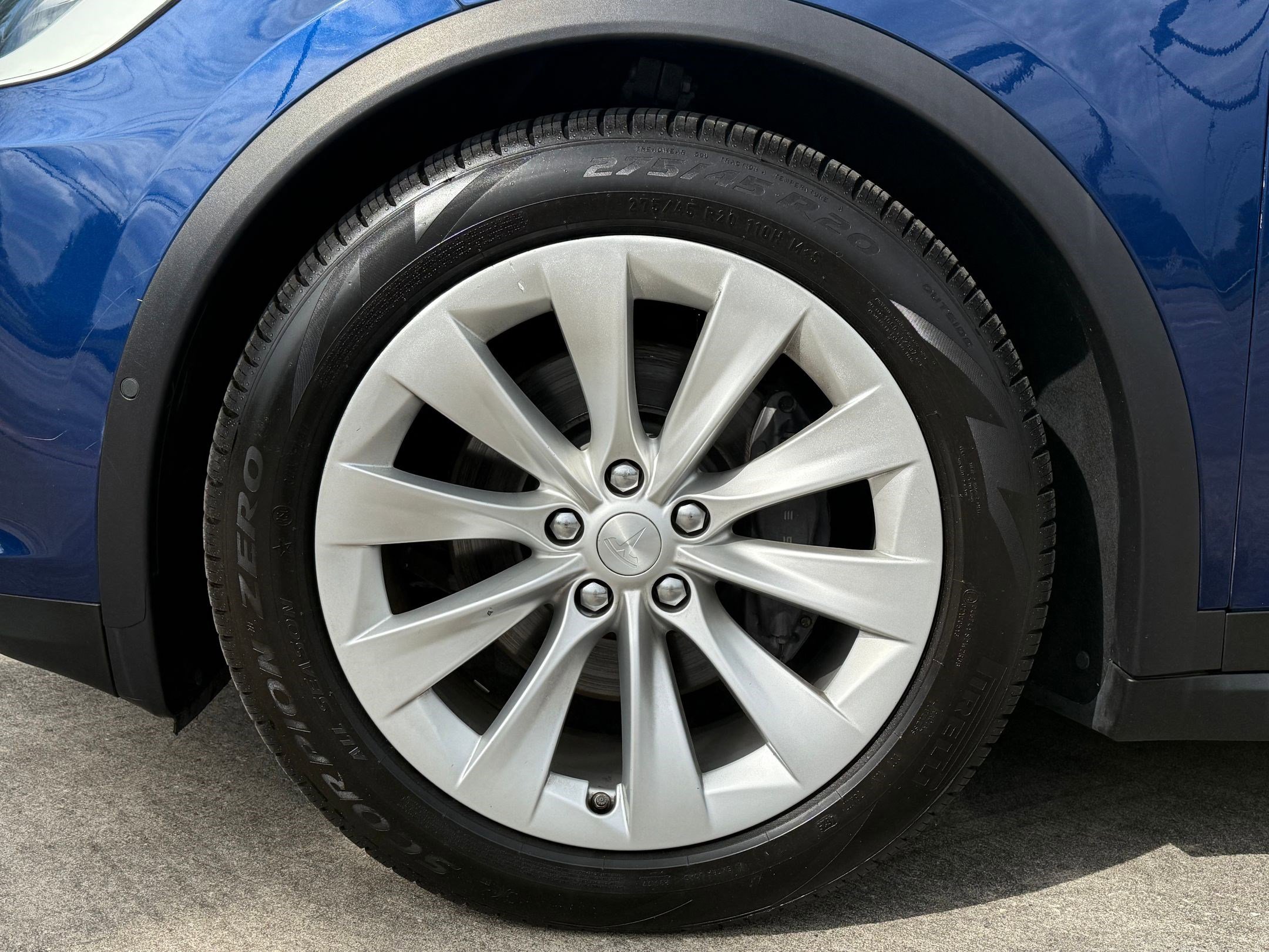 Used 2016 Tesla Model X 60D image 11