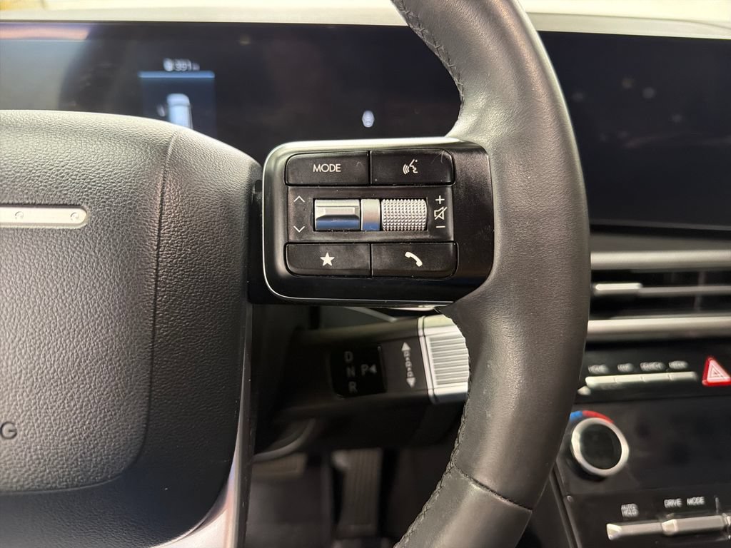 Used 2024 Hyundai Santa Fe SEL FWD image 22