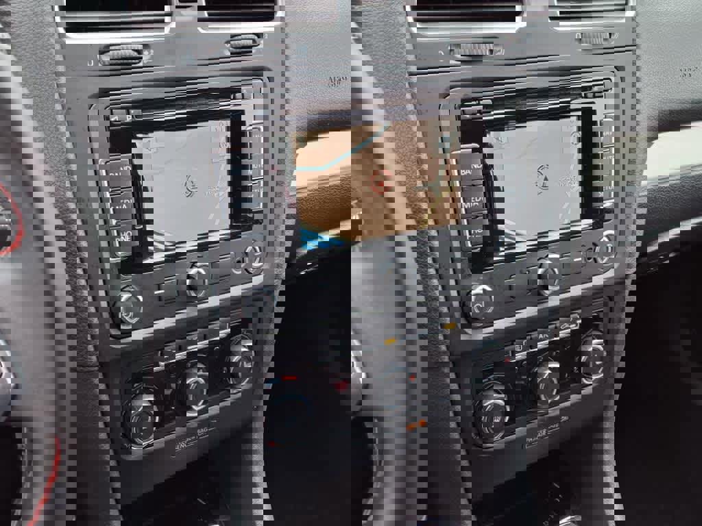 Used 2013 Volkswagen GTI Autobahn image 21