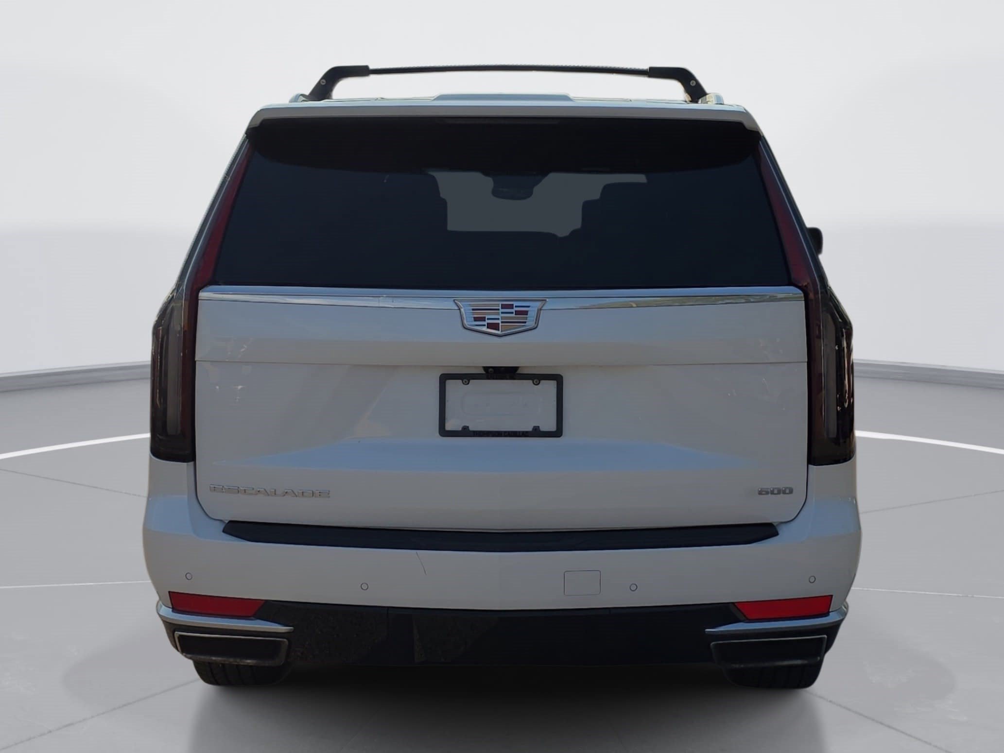 Certified 2024 Cadillac Escalade ESV Premium Luxury w/ Performance Package AWD/4WD image 4